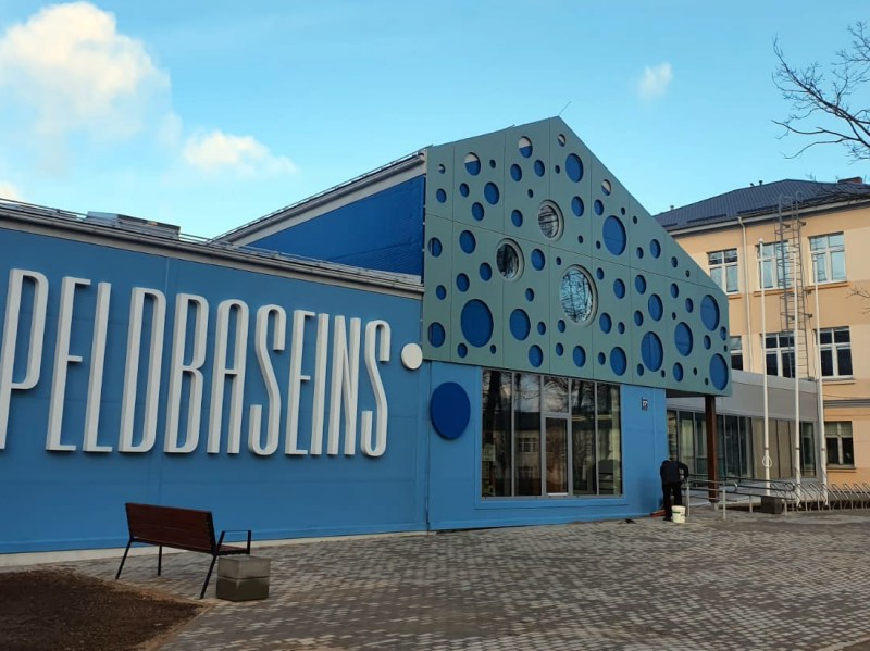Peldbaseins, Ludza