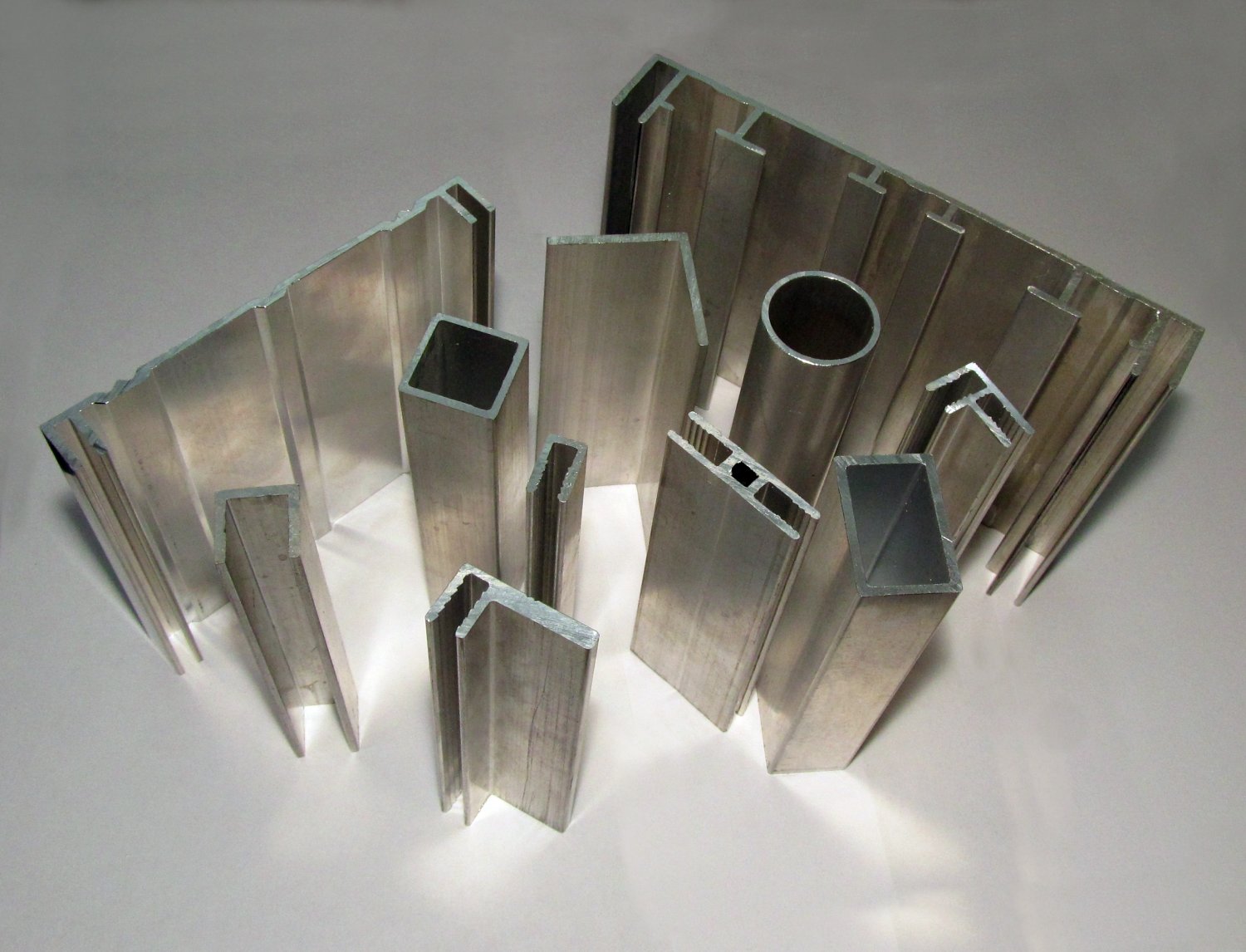 Alumīnija profili Alumīnija profili